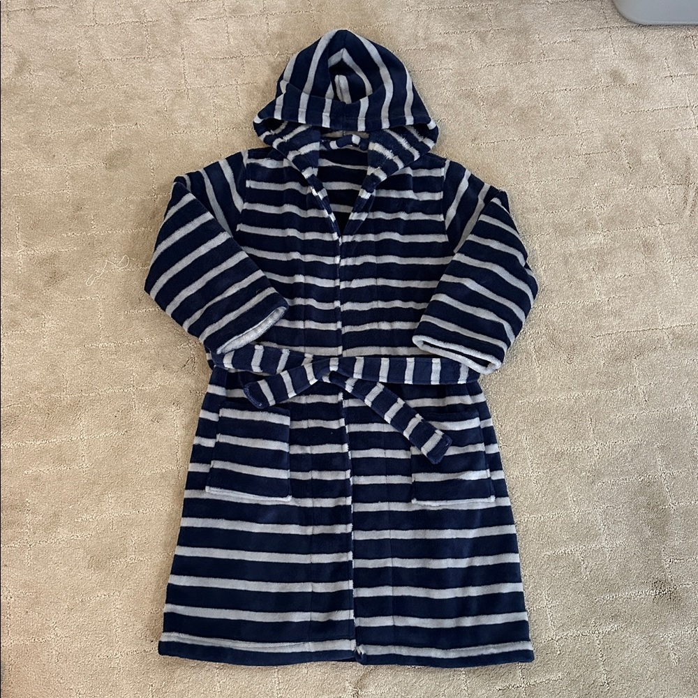 Tucker & Tate boys Robe Striped - Navy/Gray size small 7/8